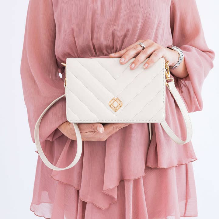 Trashious - Wholesale Clutch Bag - Women's - Clutch Diva Apple Leather Off White2