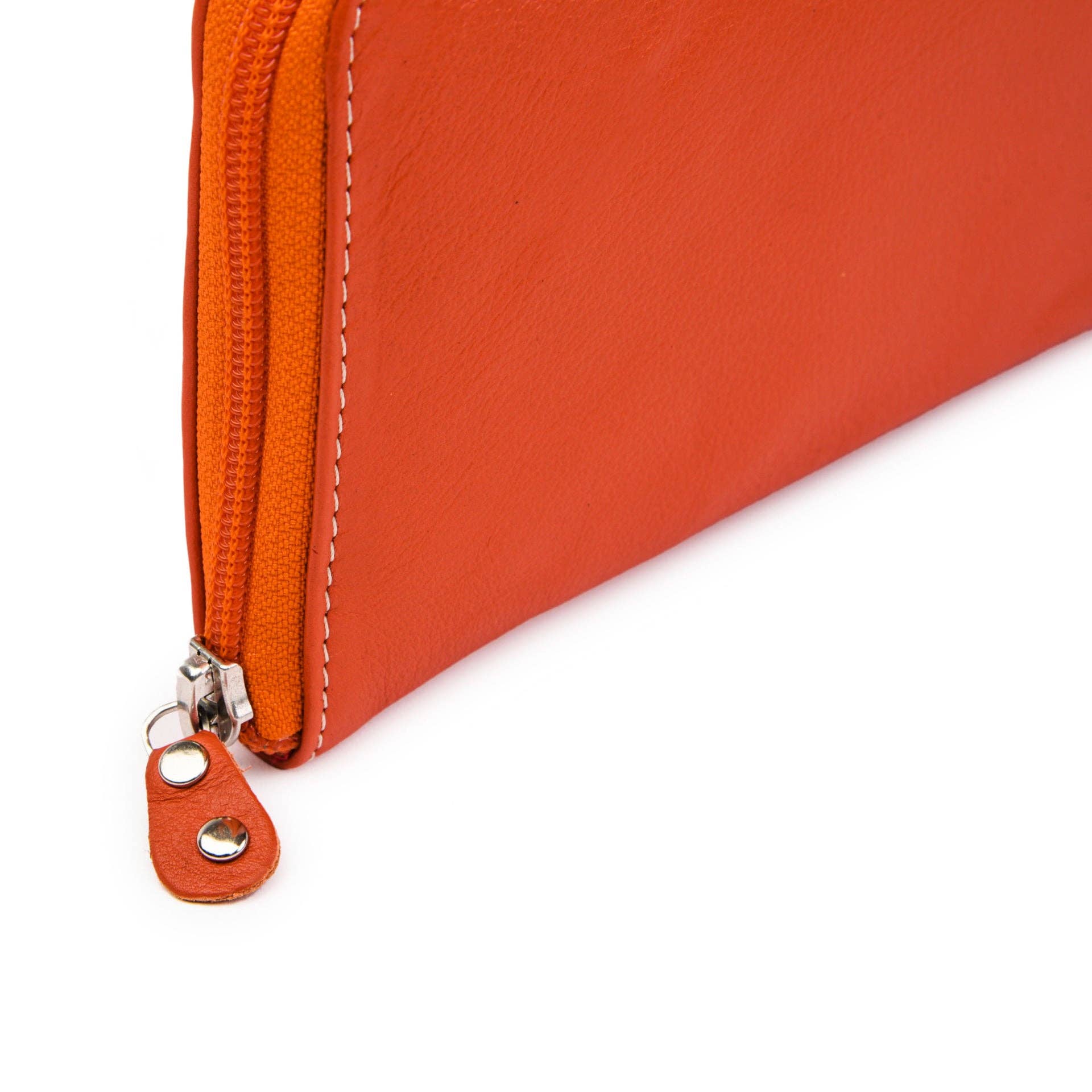 Hides - Wholesale Wallet - Women's - Leather Zip Around Wallet15