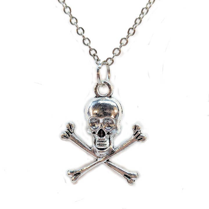 Collier en argent antique Pirate Skull Cross Bones pour la vente par Stylish Jewelry Supply