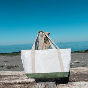  Sea Bags Recycled Sail Cloth Navy Anchor Large Tote Bag Beach  Bag Tote, Large Travel Bag, Tote Bag for Work Hemp Rope Handles : Clothing