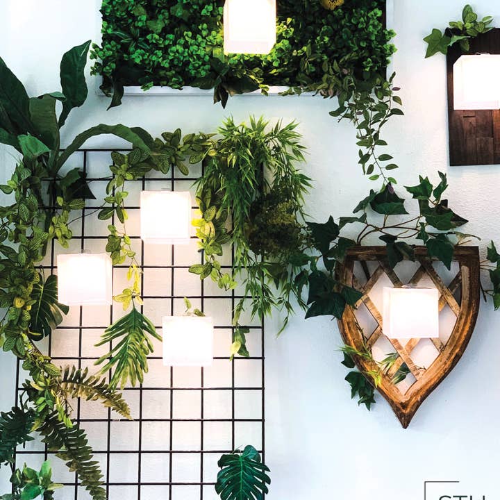 LOOLA Solar Lanterns with Remote Control for wholesale by LOOLA Lights