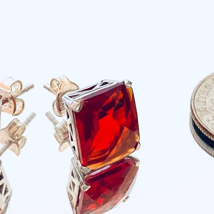 Twan Kee Jewelry - Wholesale Stud/Post Earrings - E40911P Ruby Red Helenite Sterling Silver Studs Earrings1