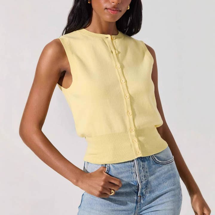 Rosa Clothing - Wholesale Outerwear Vest - Women's - Sleeveless Button Knit Vest5