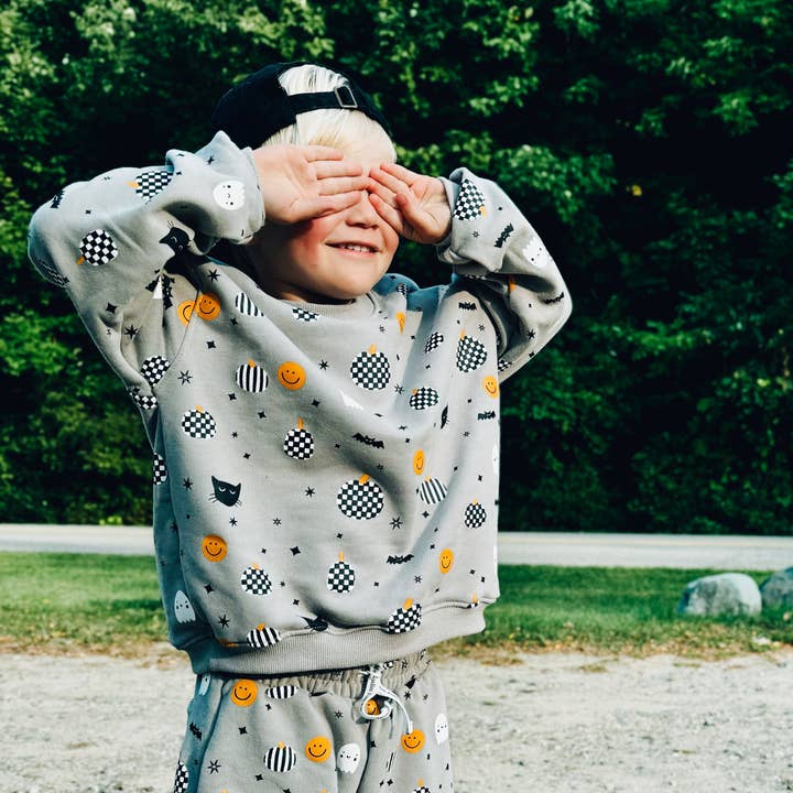 SPOOKYLAND PULLOVER | oversized Drop-Shoulder | KINDER für den Großhandel von Minimalist Folk Co.