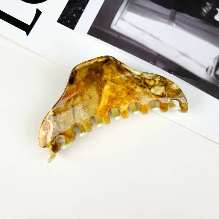 mildstyles - Wholesale Hair Clip - Women's - 4.5" Over Size Triangle Marbled Hair Claw Clips7