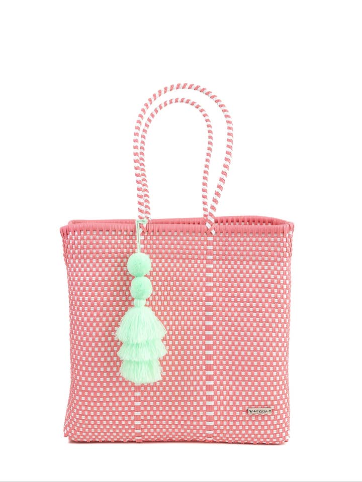 Salmon and White Checkers Jumbo for wholesale by Valerosa