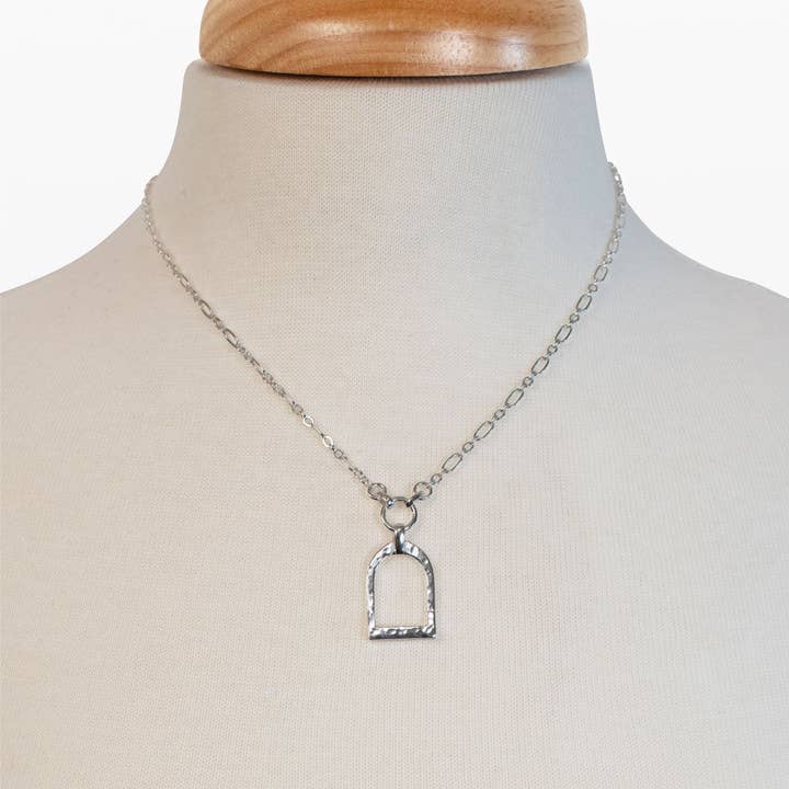 URBAN-EQUESTRIAN - Wholesale Pendant/Charm Necklace - Denby- Equestrian Riding Stirrup Necklace in Silver1
