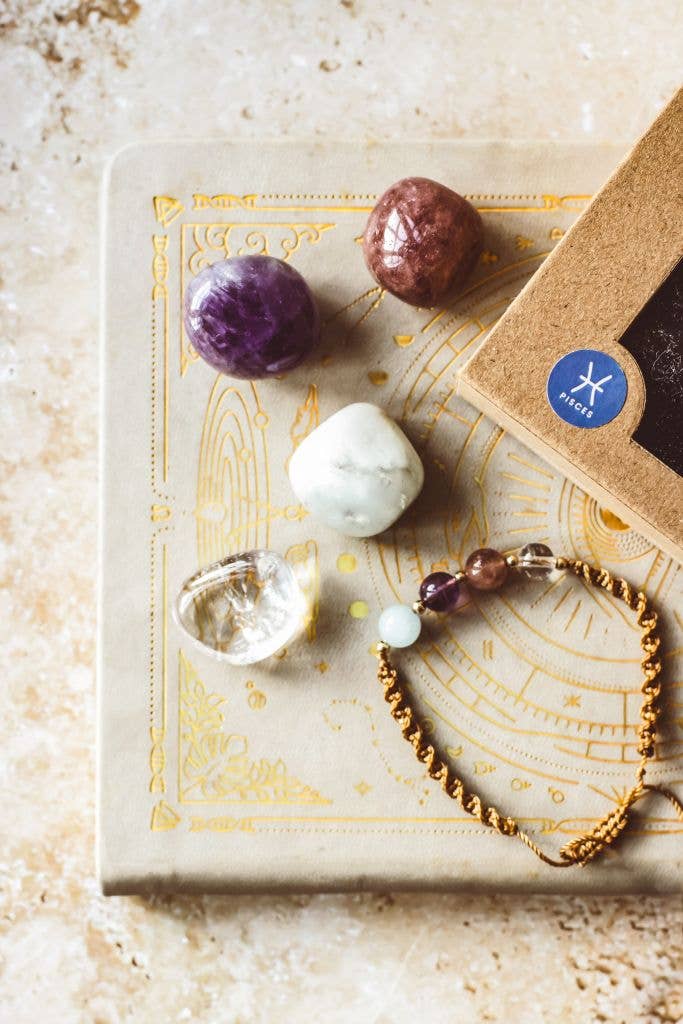 Mindful Living Co. - Wholesale Spiritual Stone/Crystal - Zodiac Crystal & Bracelet Gift Set 2
