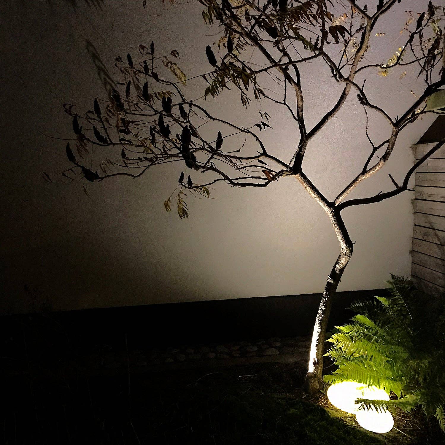 LightsOn - Wholesale Outdoor/Lawn Light - Stone Outdoor Lawn Light 12V LED3