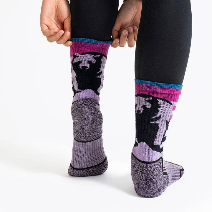 ToughCutie – Großhandel Socken – Damen – Wander-Crew „Sasha the Fierce Bear“ aus Merinowolle8