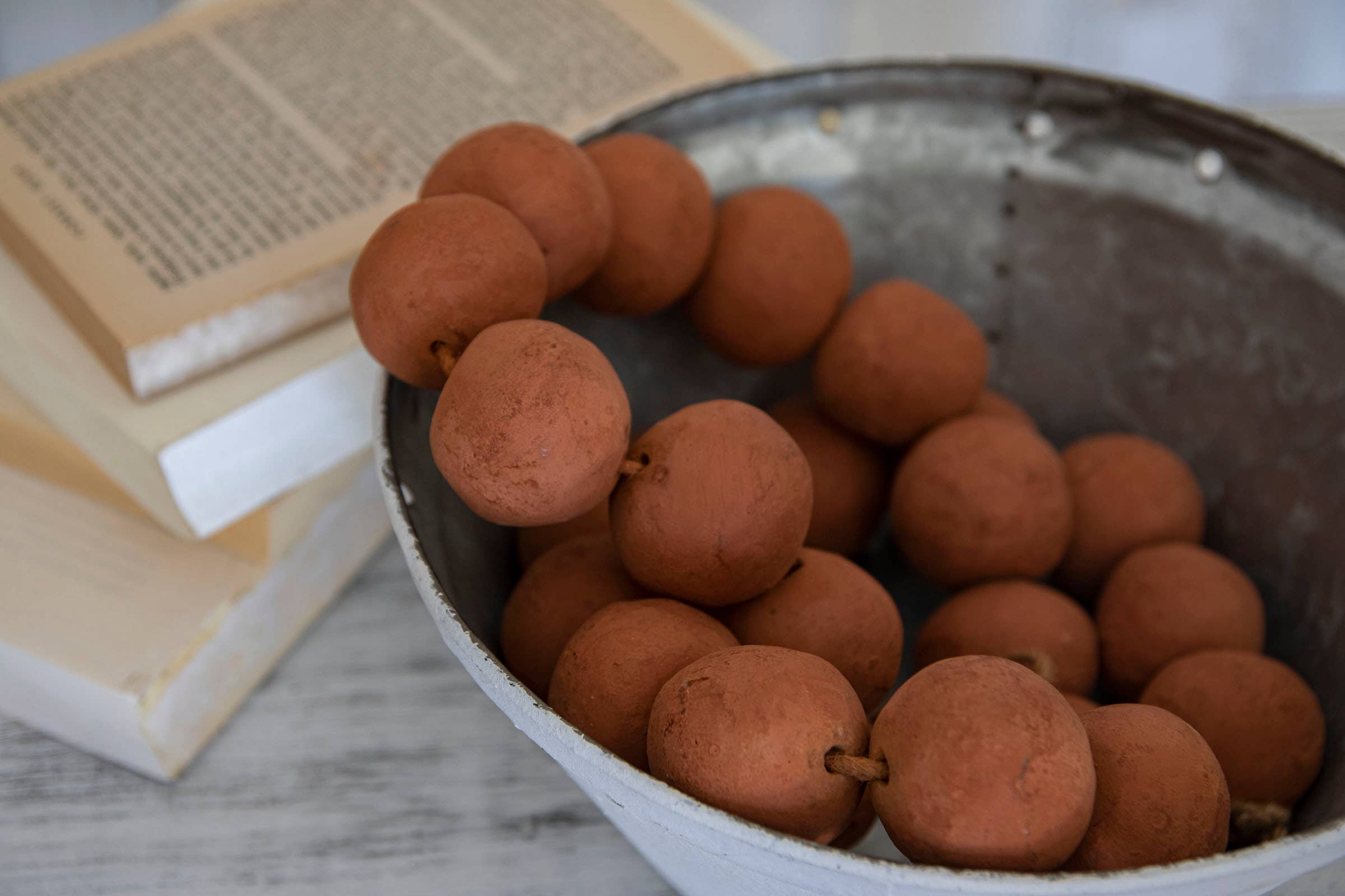 Foreside Home & Garden - Wholesale Bunting/Garland - Amos Terracotta & Jute Farmhouse Bead Garland Fall Decor