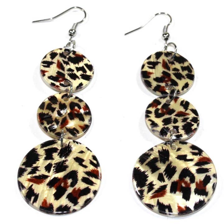Pendientes de nácar de tres niveles con estampado de leopardo para venta al por mayor de Wild Lotus