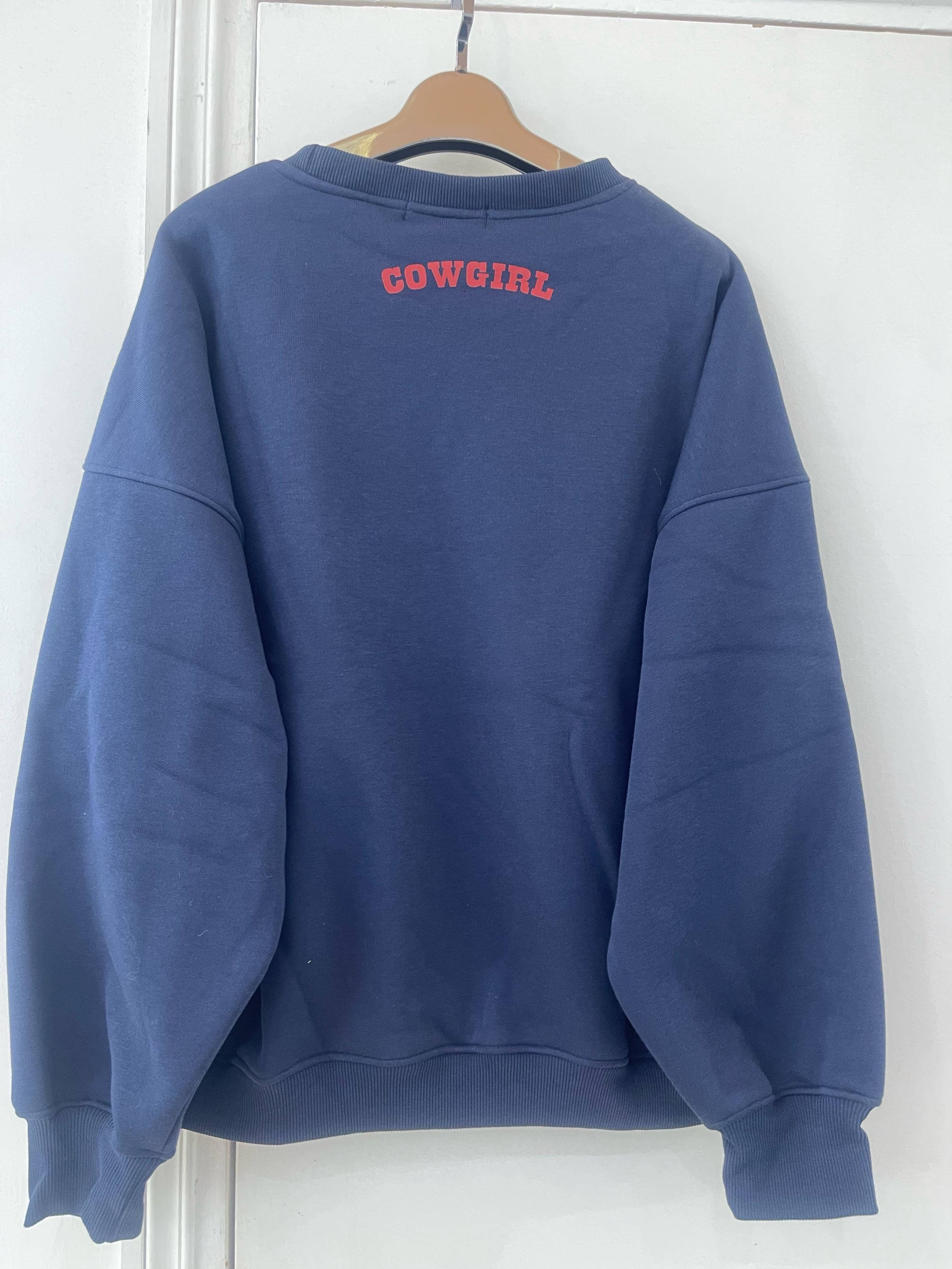 EASY MODE – wholesale Sweatshirt med tryck - Dam – Munkjacka med cowgirl-tryck - 118515