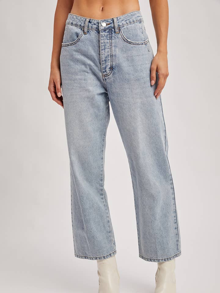 DENIM MID-RISE WIDE LEG CROPPED JEANS for wholesale by Bluivy