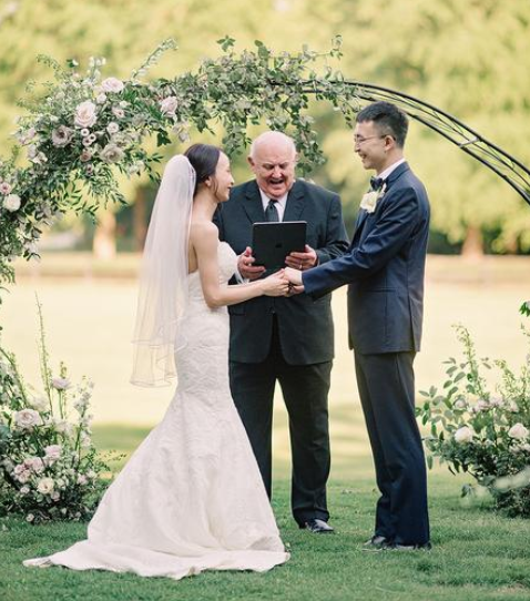 Ruffled Rose Veils – wholesale Veil – Women’s – Soft Two Tier Fingertip Veil with Satin Trim3