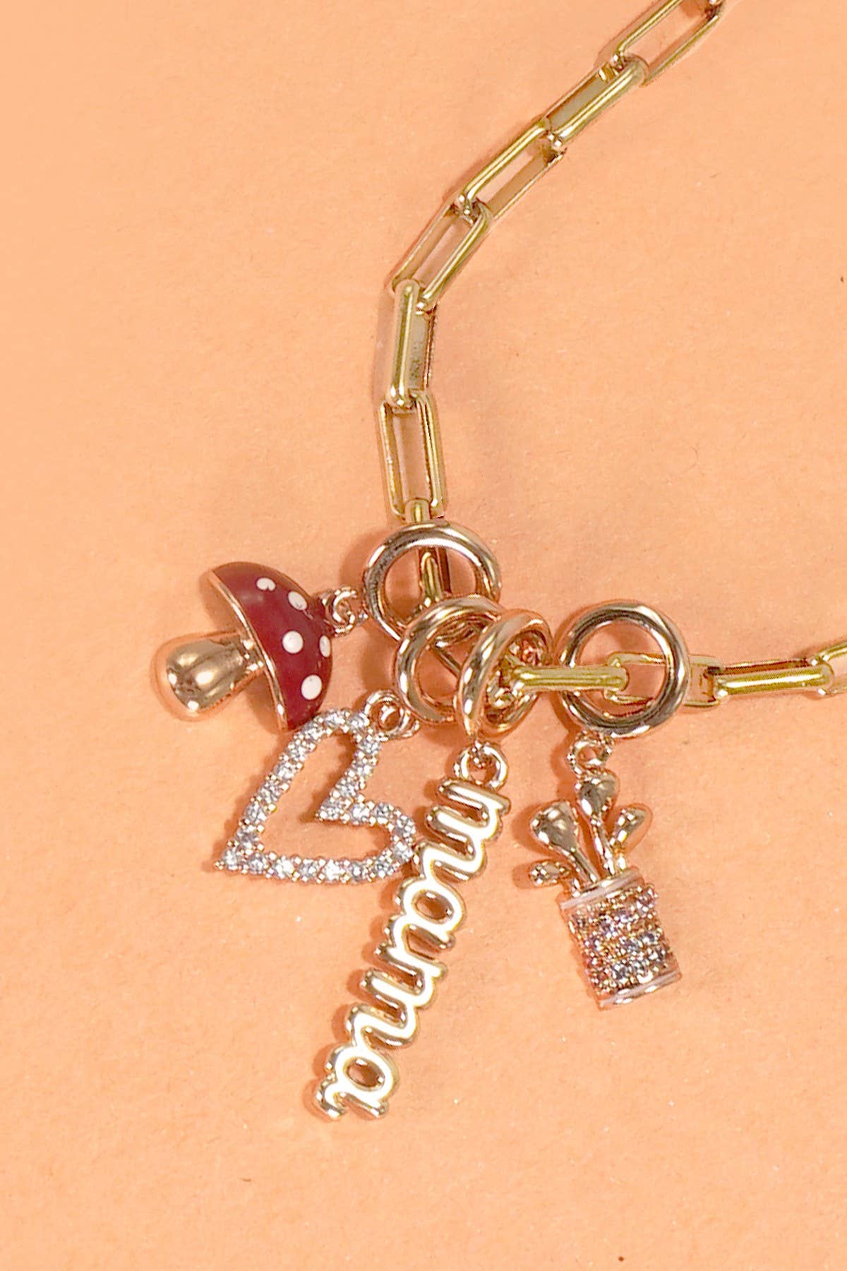 JOSSLYN by wall to wall – Großhandel Individueller Charm/Anhänger – CLUSTER-ANHÄNGER — ANHÄNGER AUS TITANSTAHL ODER MESSING | 40CM10015