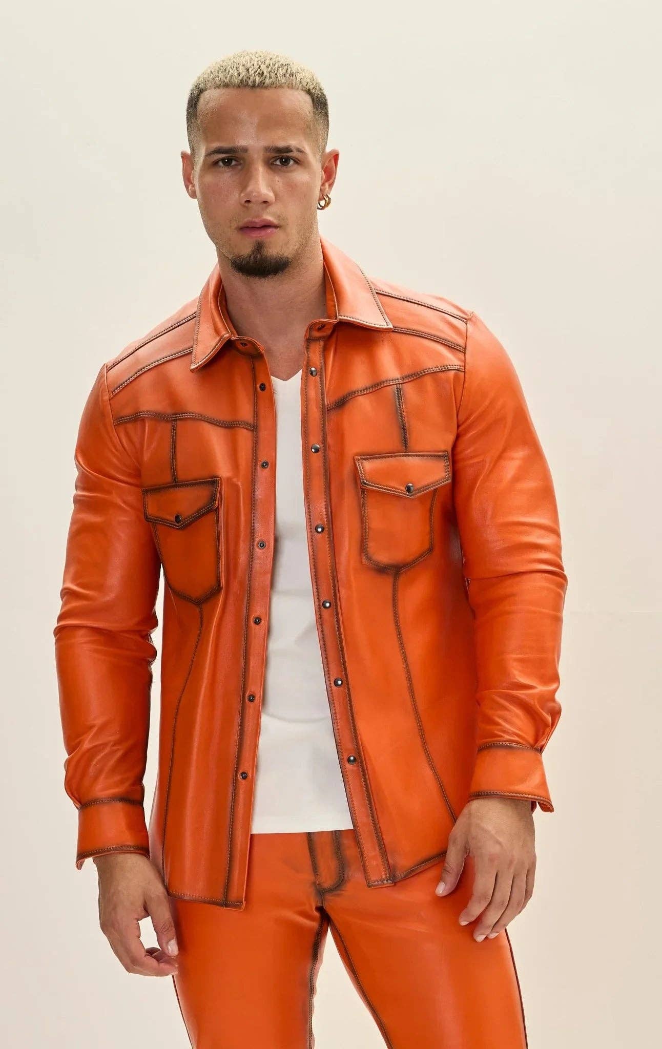 TINTA ARANCIONE Camicia da uomo in vera pelle di agnello color arancio in vendita all'ingrosso su Faire3