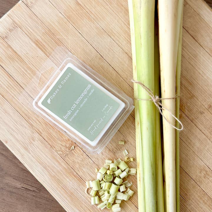 Flakes and Flames - Wholesale Wax Melt - fresh cut lemongrass