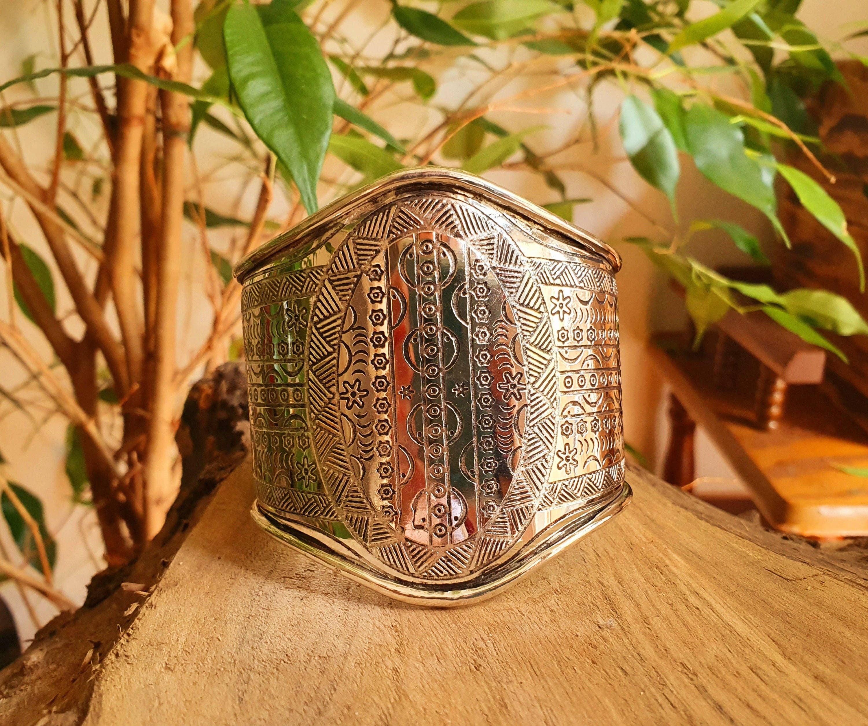 Kaali Boutique - Wholesale Cuff Bracelet - Aztec Silver Cuff Bracelet / Tribal / Inca / Mens / Unisex / Boho / Ethnic / Rustic / Bohemian / Hippie / Gypsy / Jewellery / Adjustable2