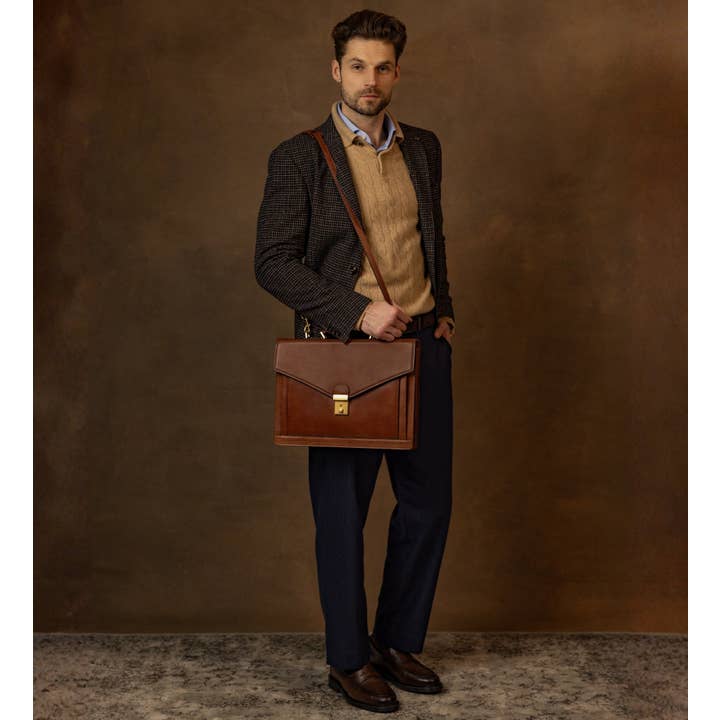 Time Resistance – Großhandel Aktentasche – Unisex – Klassische Design-Lederaktentasche - Der Magus25