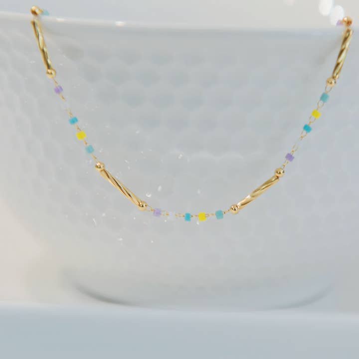 Tiana gefärbte Perlenkette für den Großhandel von Oh So Lovely