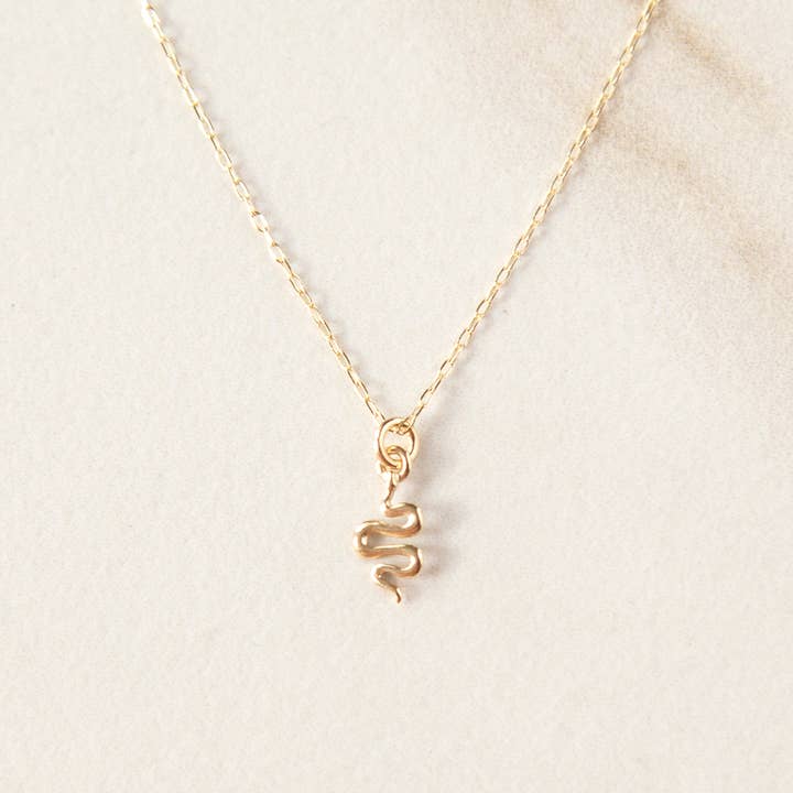 Collier serpent en or massif 14 carats pour la vente par TASI Designs