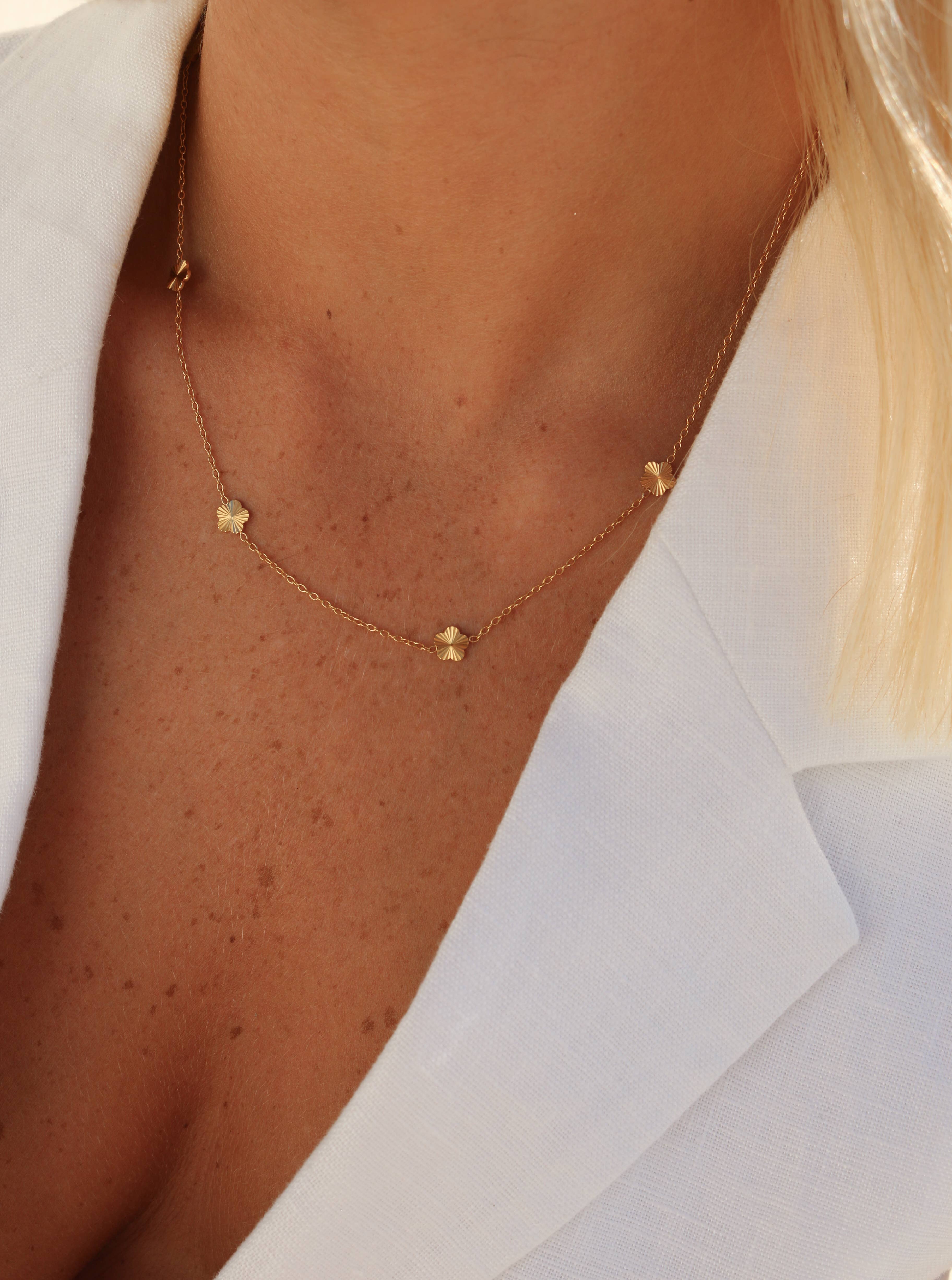 Sea Soul Home - Wholesale Pendant/charm necklace - Flower Necklace 1