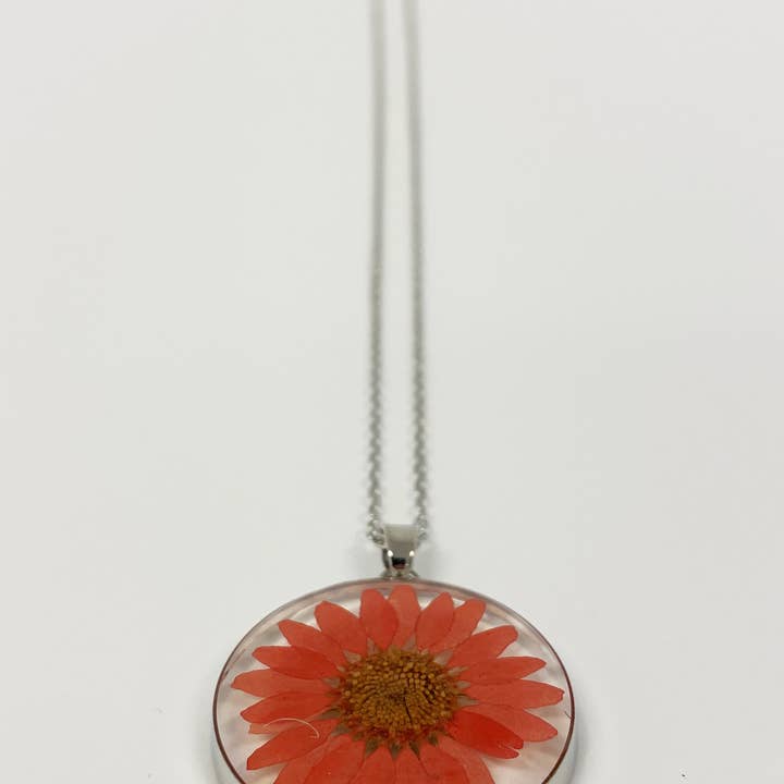 Sunnie Lane - Wholesale Pendant/Charm Necklace - Pressed Flower Necklace - Made With Real Flowers4