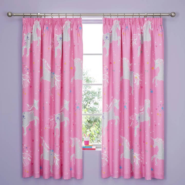 Rose Parure de lit Unicorn Glow in Dark en rose en vente sur Faire2