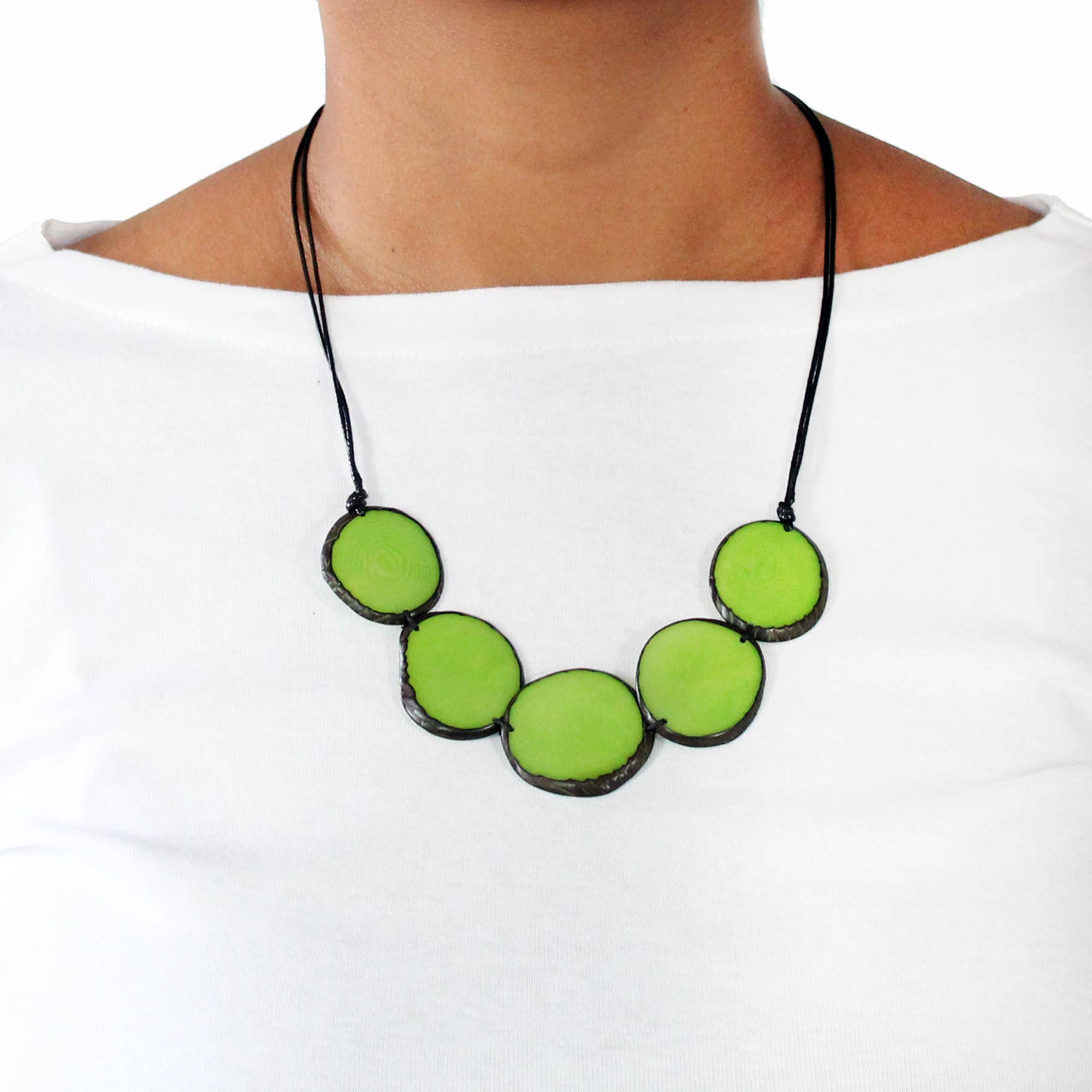 Muichic Natural Jewelry – Großhandel Perlenkette – Chips Tagua Halskette, handgefertigt, Fairtrade, leicht23