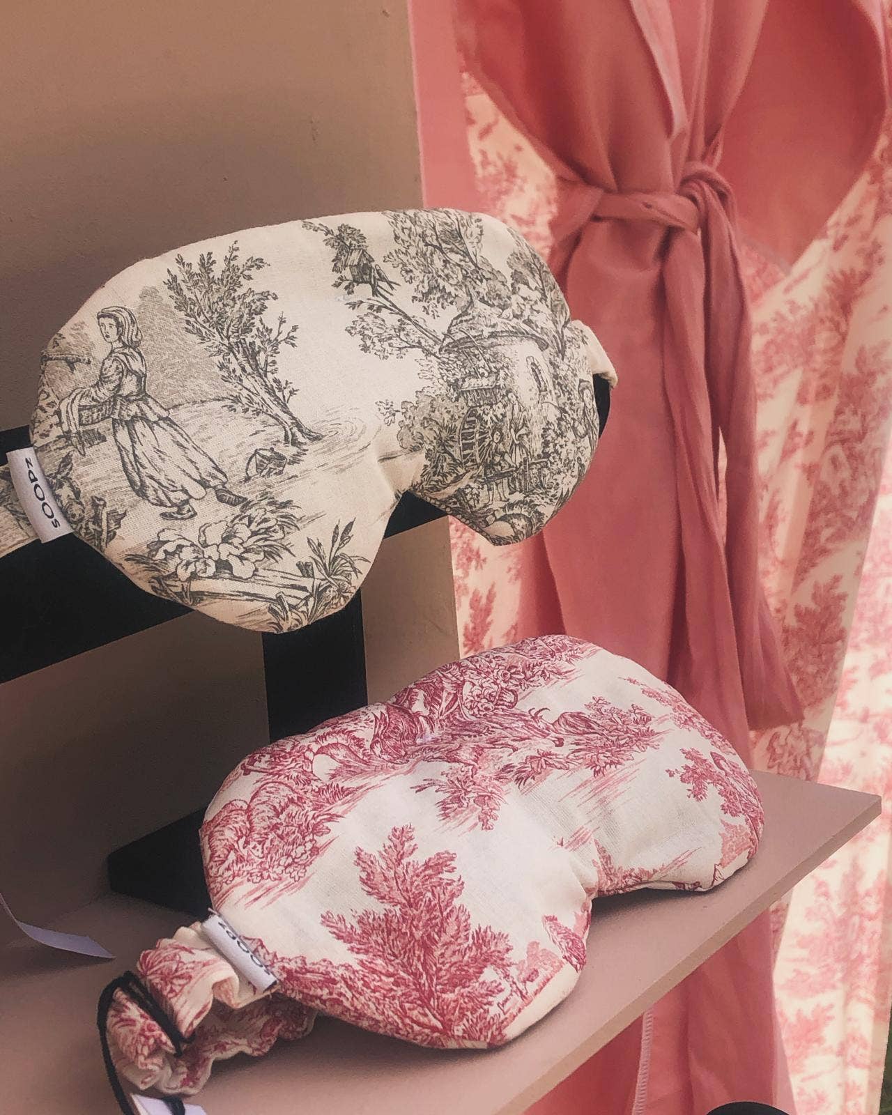 SOOPZ - Wholesale Spa/Therapy Pillow - Relaxing eye mask - linen and lavender - Hot & Cold3