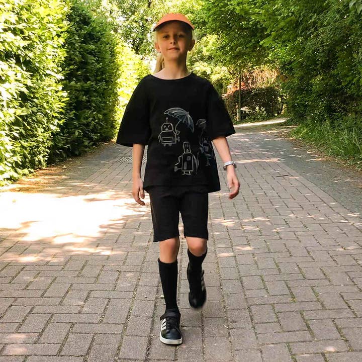 Infantium Victoria – Großhandel Sport-Shorts – Kinder – Schwarze Jersey Jungen und Mädchen Radlerhose1