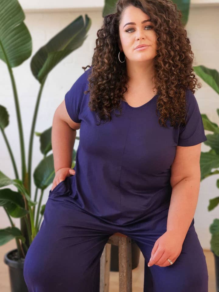 Tuta Relaxed//Navy per la vendita all'ingrosso da parte di Hope & Harvest