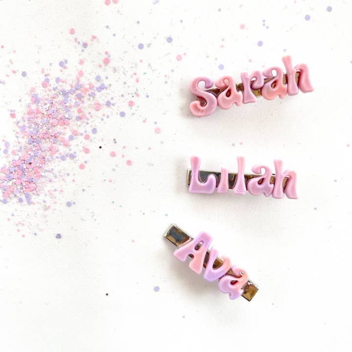 Personlig hårklämma för flickor - Namnhårklämma för wholesale av Ava Bowtique