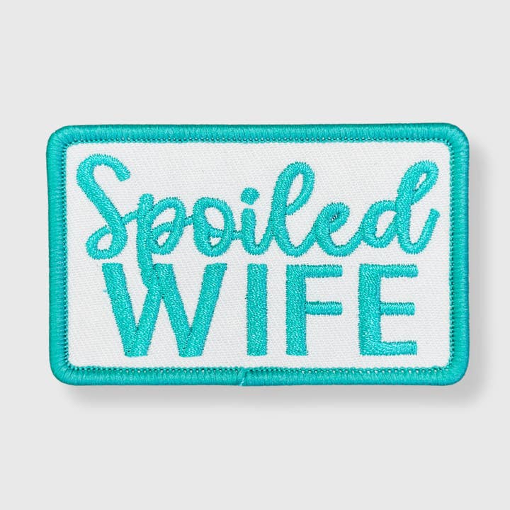 HP1035 - Patch pour chapeau Spoiled Wife pour la vente par ILTEX Apparel