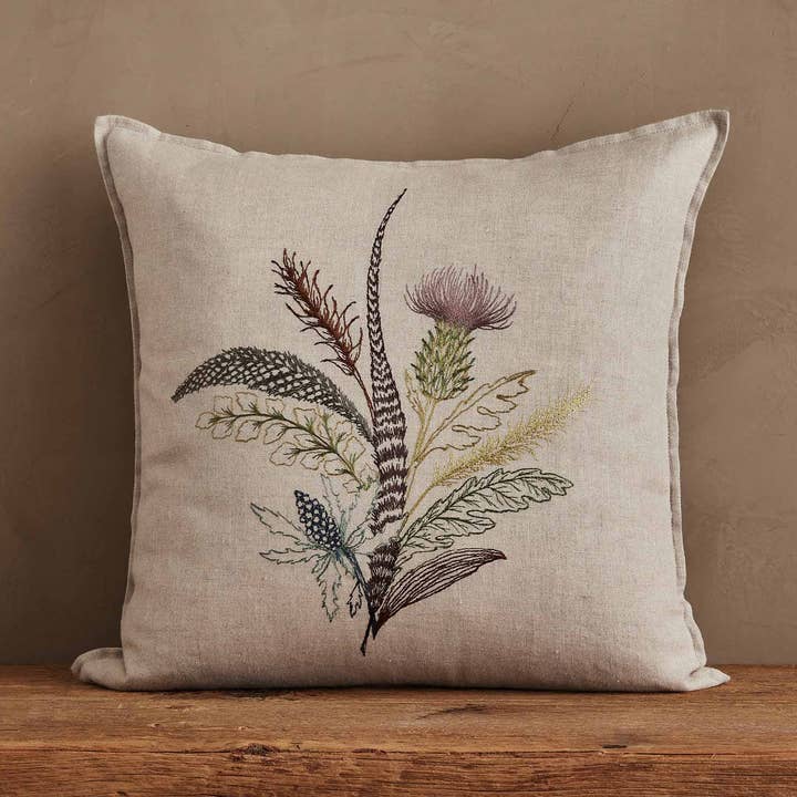 Distel-Kissen für den Großhandel von Coral & Tusk