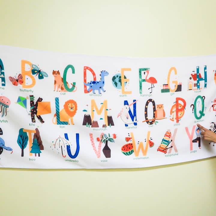 Birdy Boutique LLC. – Großhandel Wandteppich/-tuch – Alphabet Bilder Wandteppich – Pädagogische Kinder Wandkunst2