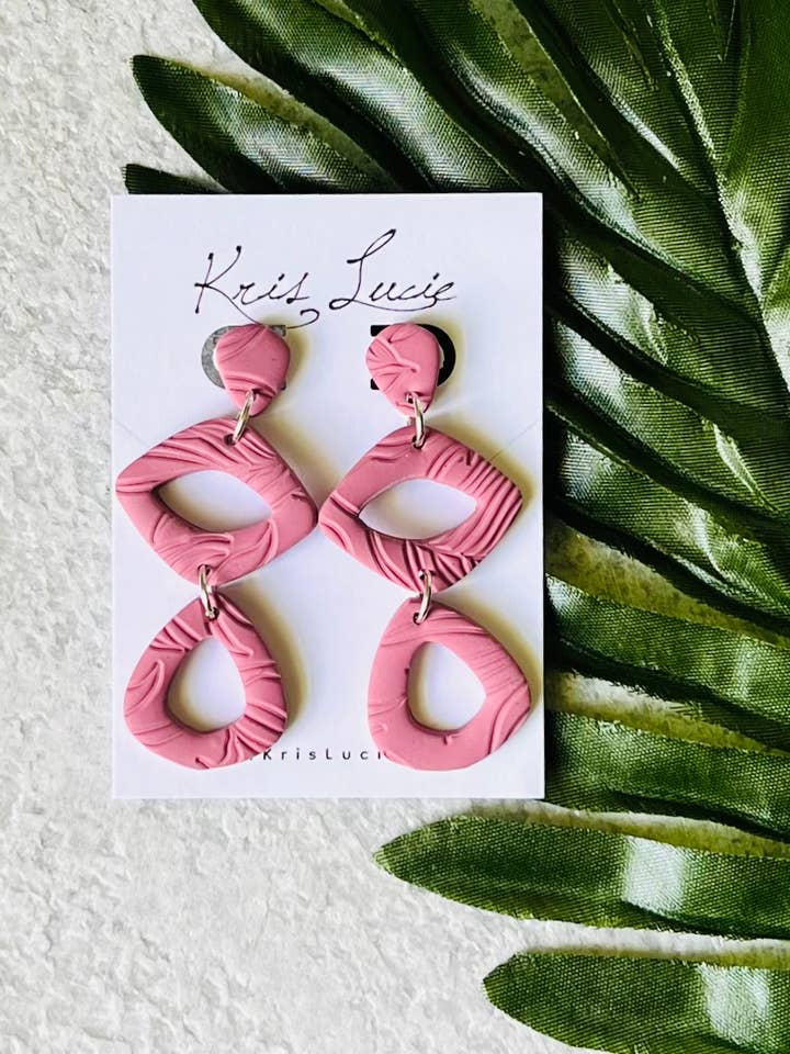 Mauve Dangle oorbellen voor wholesale door Kris Lucie