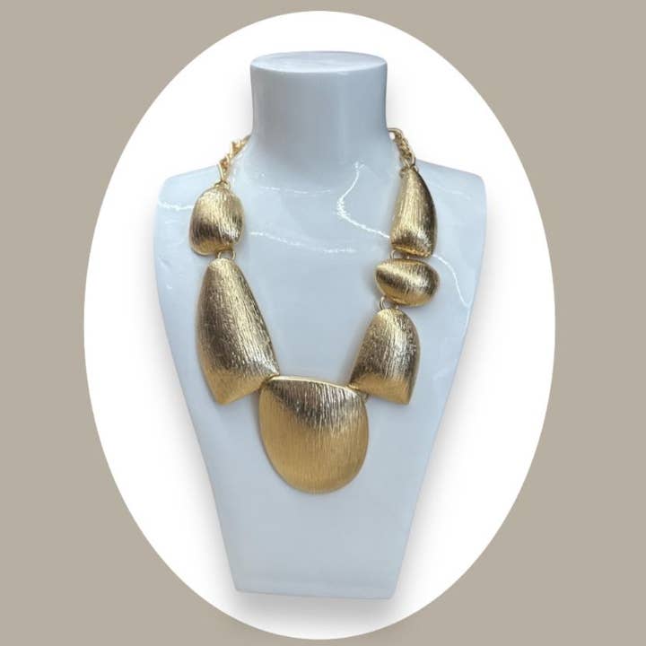 Sunshine Fashion Accessories – wholesale Pendant/charm necklace – Irregular organic-shaped pendants (903674002)0