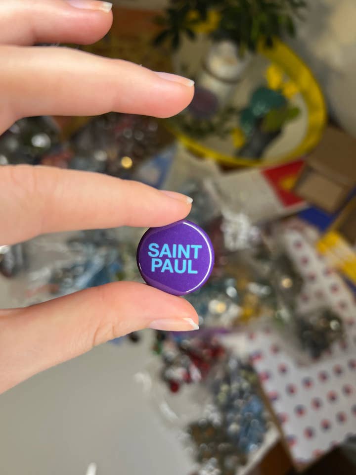 SAINT PAUL Lille Cirkel Pin for engroshandel hos Little Dipper Art