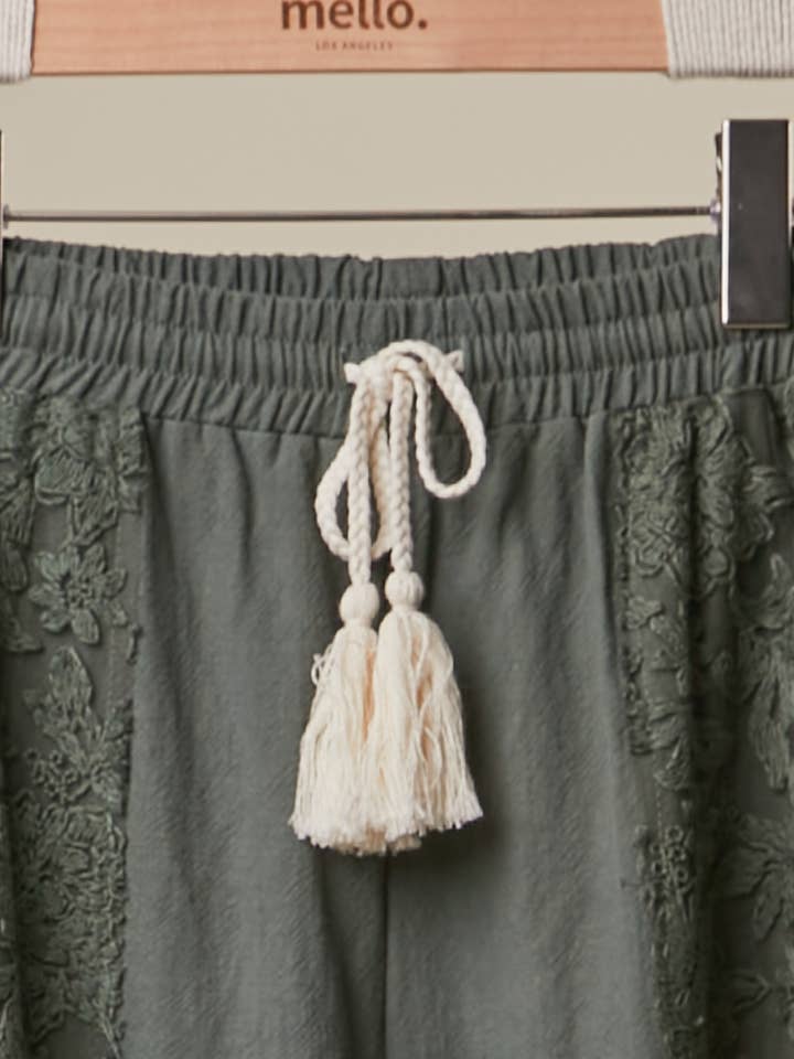 Mello. - Vente Pantalon – femme - Pantalon de jogging en crochet patchwork avec accents de dentelle7