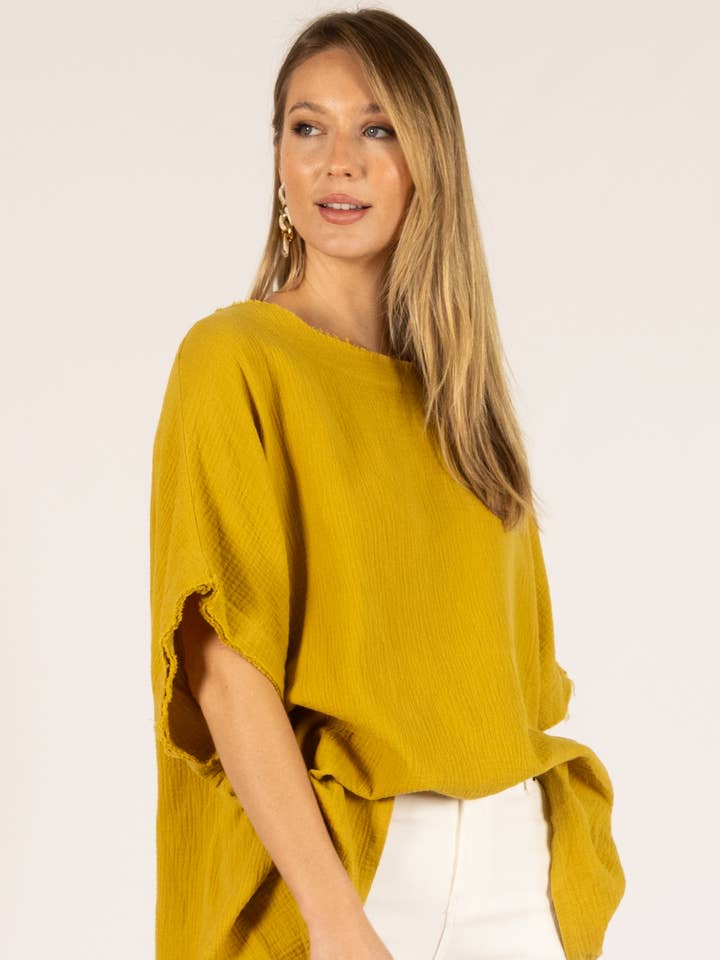 Haut en gaze de coton à bords arrondis pour la vente par Before You Collection