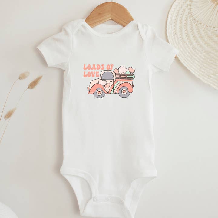 Body Loads of Love pour la Saint-Valentin pour la vente par Petite Star Rising