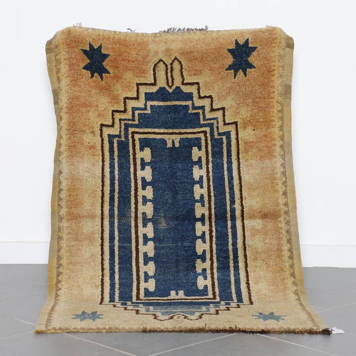 Handmade Moroccan Berber Rug, Geometric Pattern Rug for wholesale by MUSMUSRUGS