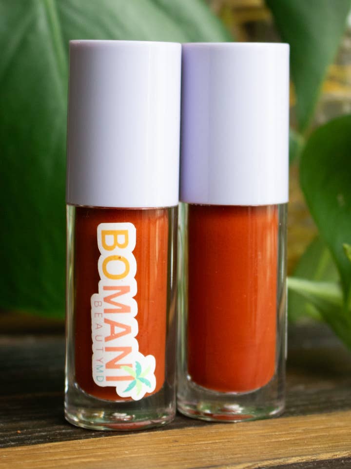 Brillo de Labios de Maracuyá - Anne (Rojo Naranja Quemado) para venta al por mayor de Bomani Beauty MD