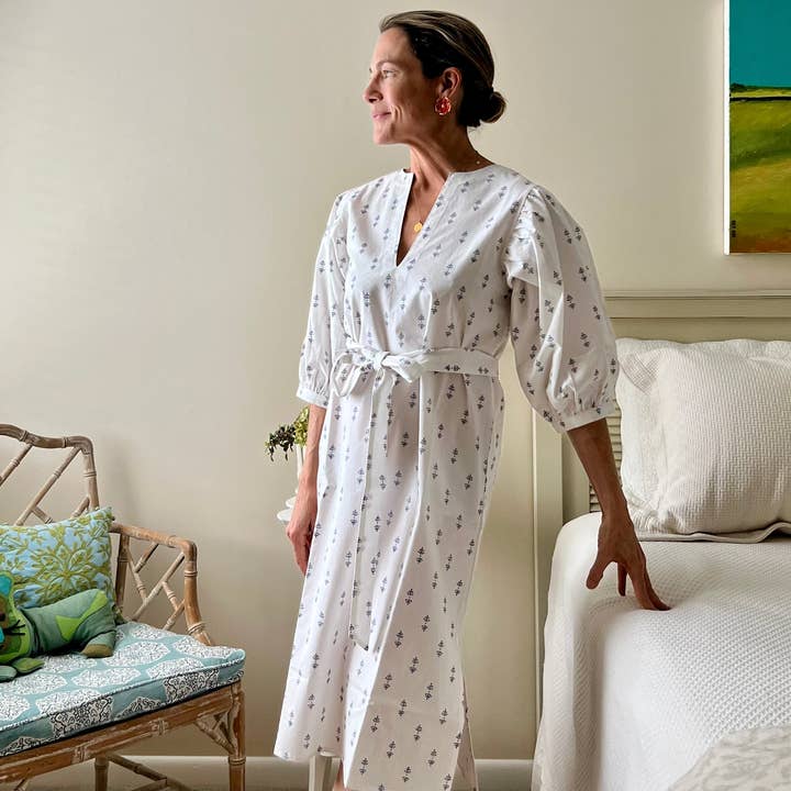 Beastly Threads - Wholesale Dress - Women's - White and Navy Blue Staghorn Puff Sleeve Dress