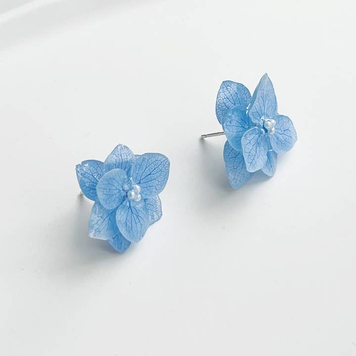 Ninaouity - Vendita all'ingrosso Orecchini a bottone - Orecchini con ortensia viola blu - Orecchini a bottone con fiori secchi