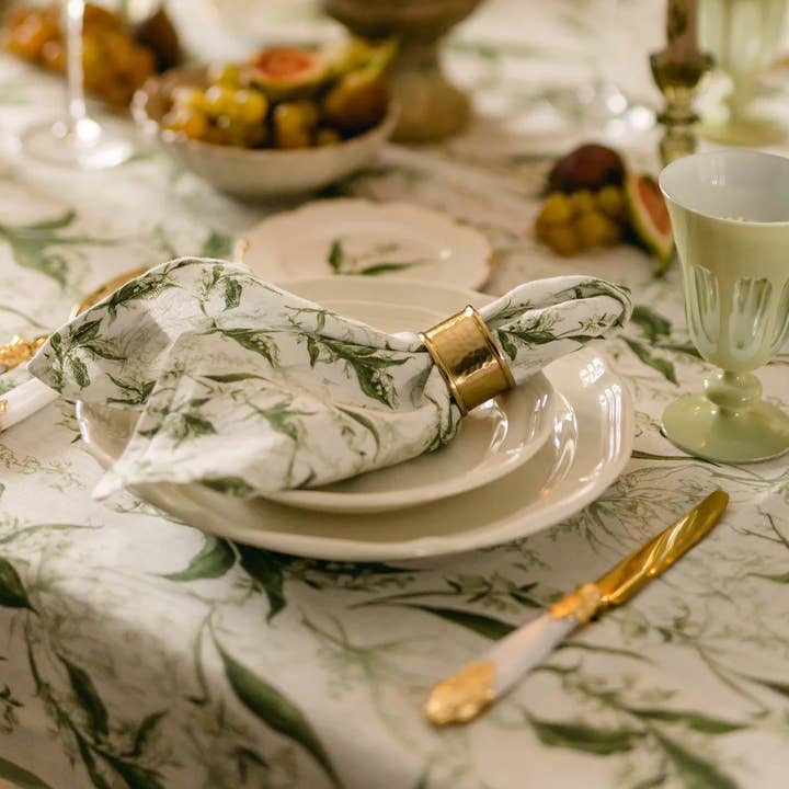 Nadia Colella Living - Wholesale Dinner & Cloth Napkin - Lily of the Valley Serviettes1