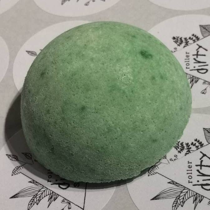 Witcher Inspireret | Wild Woods Bath Bomb | Miljøvenlig | Alle naturlige | Grusomhed gratis | Vegansk | Nørd gave | Nørdet gave for engroshandel hos Roller Dirty Soaps