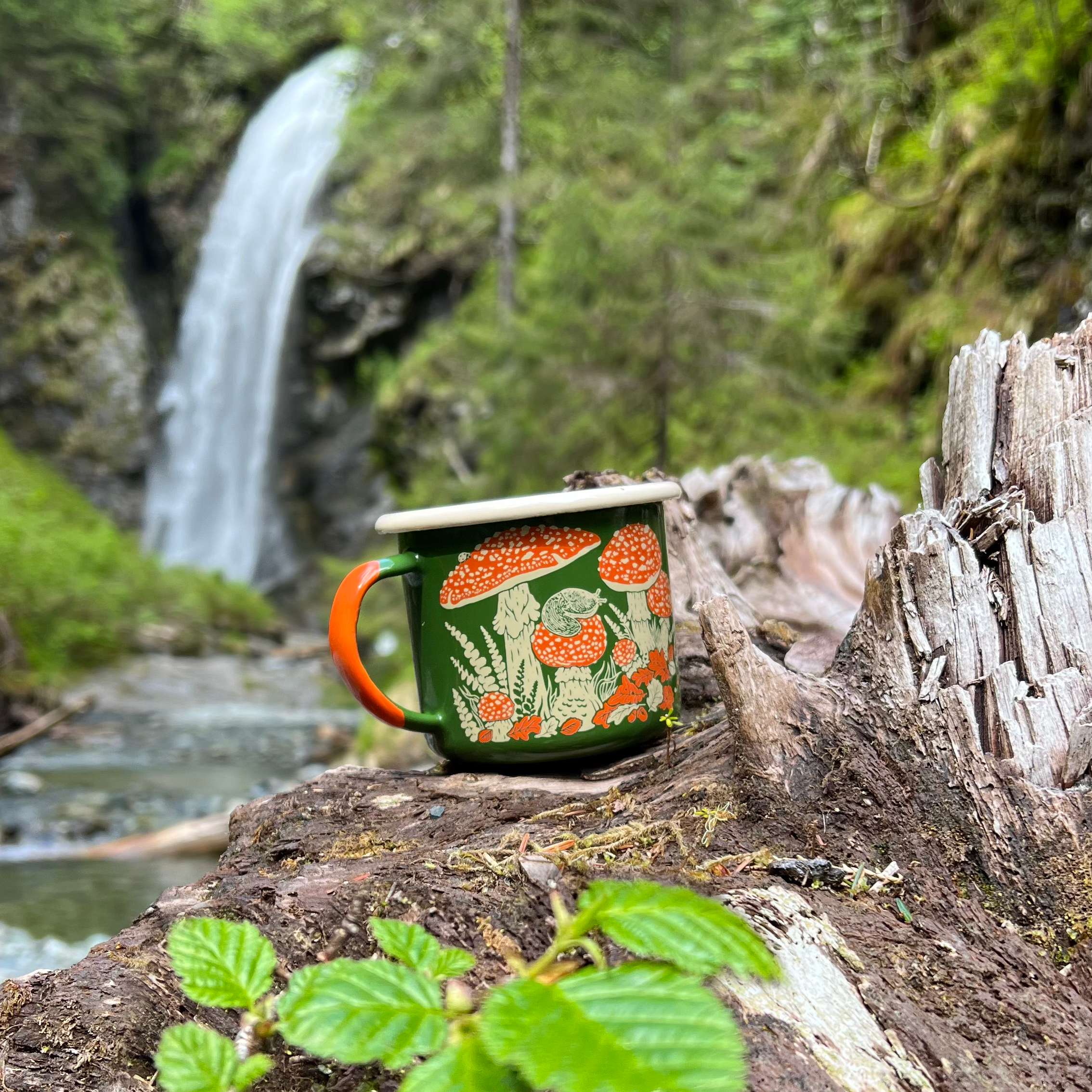 Mustard Beetle - Wholesale Coffee Mug - Enamelware Mug: Toad8